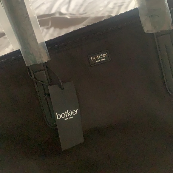 Botkier New York black nylon purse - Picture 2 of 3